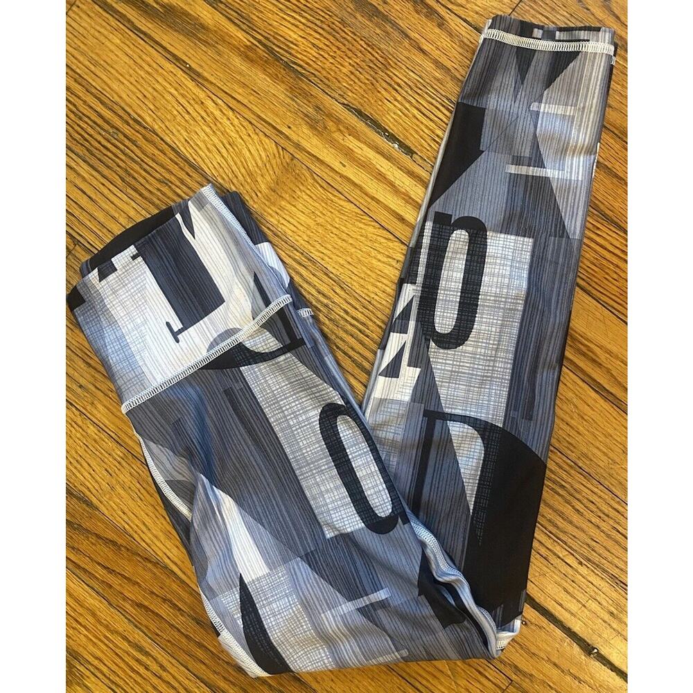Fabletics Black and Gray Patterned Leggings